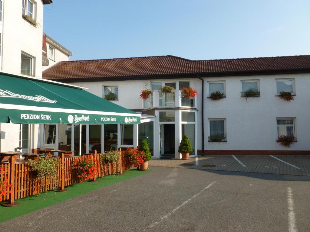 Penzion Senk Pardubice Exterior photo